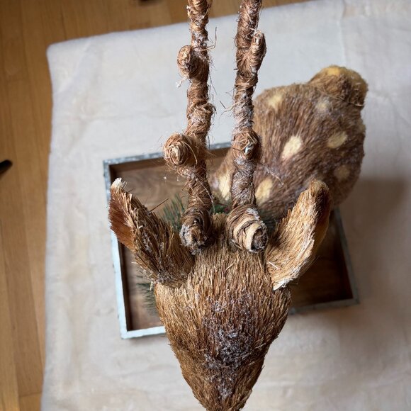 Pier 1 Imports Tall Bristle Straw Standing Deer Figurine Christmas Decoration - Picture 14 of 16